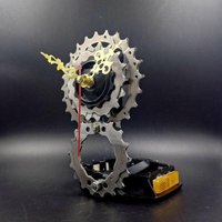 Uhr Aus Recyceltem Fahrrad Zubehör Handgemachtes Steampunk Schreibtisch Dekor von VictoryDesignStore