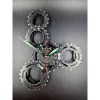 Wanduhr Aus Recycelten Fahrradzahnrädern Handgefertigtes Steampunk-Dekor von VictoryDesignStore