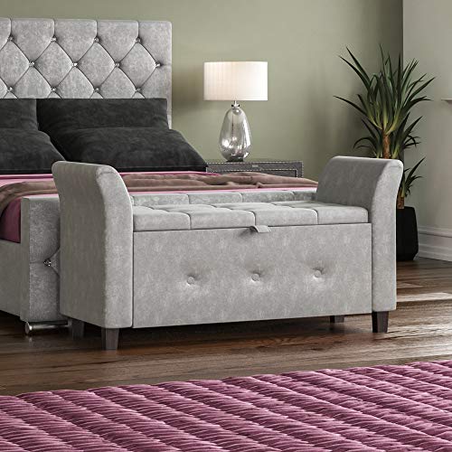Vida Designs Seville Aufbewahrungskiste, Stofftruhe mit Deckel, Sitz, Hocker, Fensterbank, Truhe, Spielzeug, Aufbewahrungsbox, Fußhocker, silberfarbener Samt, 45D x 120W x 60H cm Vida Designs Seville Aufbewahrungskiste, Stofftruhe mit Deckel, Sitz, Hocker, Fensterbank, Truhe, Spielzeug, Aufbewahrungsbox, Fußhocker, silberfarbener Samt, 45D x 120W x 60H cm von Vida Designs