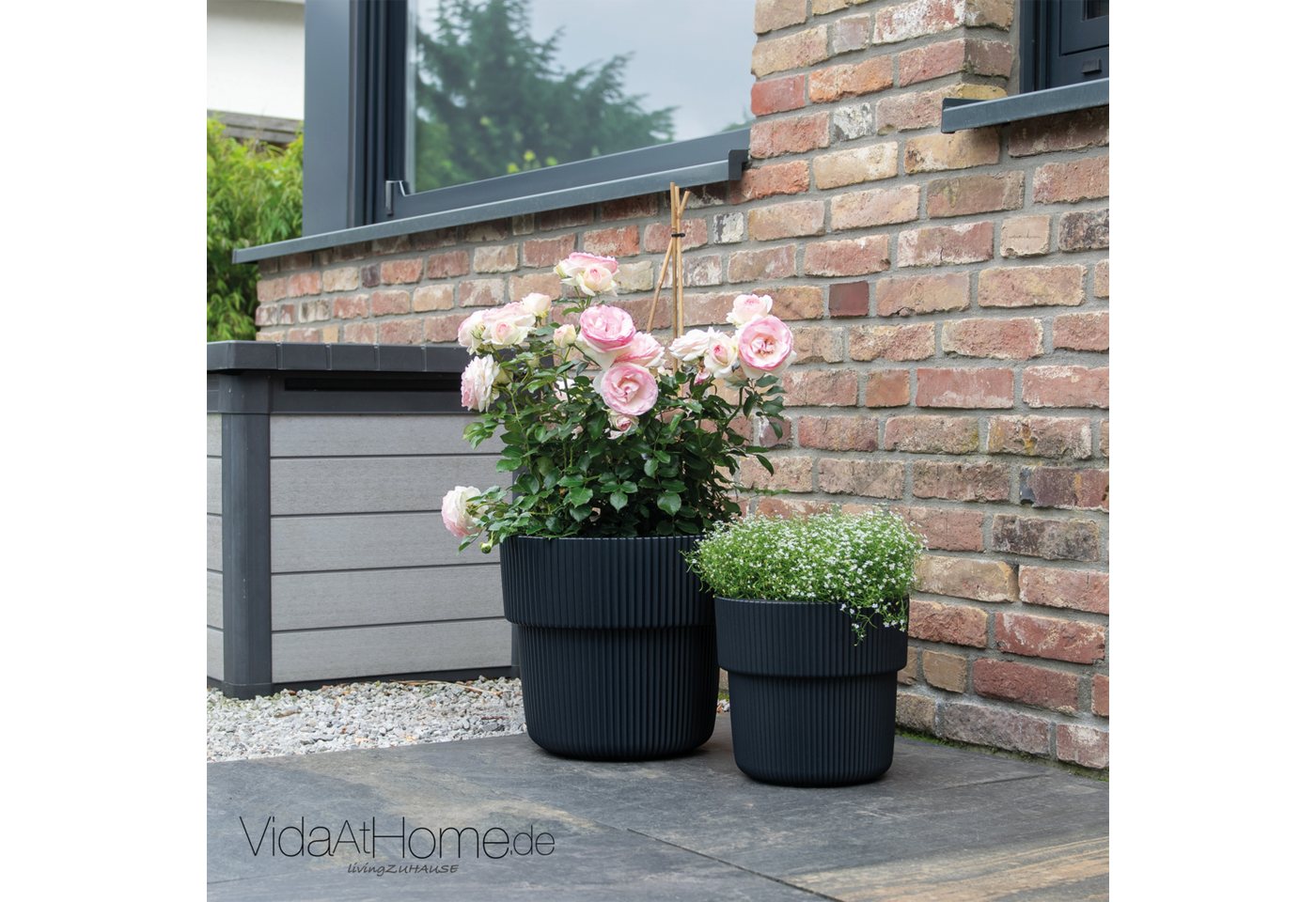 VidaAtHome.de Blumentopf Design-Pflanzgefäße-Set VYLU (2er Set) (Spar-Set, Pflanzgefäß VYLU 30 & 40), Modernes Rillendesign, mit praktischem Pflanzeinsatz von VidaAtHome.de