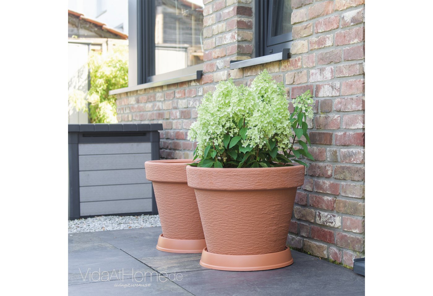 VidaAtHome.de Pflanzkübel Pflanzgefäß KLASSIK ø 60er mit Untersetzer - 2er Set (Spar-Set, 2x Pflanzgefäß KLASSIK ø 60, 2x Untersetzer) von VidaAtHome.de