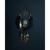 Krebs Sternzeichen Traumfänger/Schwarzer Wandbehang Geburtstagsgeschenk Weihnachtsgeschenk Für Mann Oder Mädchen Housewarminggeschenk von VidaHandmadeUA