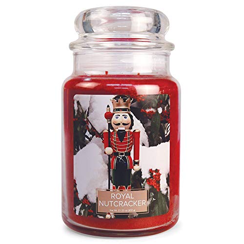 Village Candle Royal Nussknacker, großes Apotheker-Glas, Duftkerze, 602 ml von Village Candle