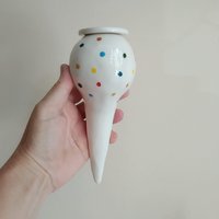 Handgemachte Keramik Olla Polka Dot Pflanzen Gießkanne, Bio Garten Gadget von VillageTreeCeramics