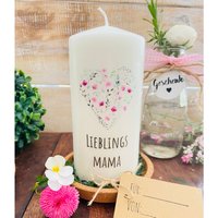 Geschenk Muttertag Muttertagskerze „ Blumen Herz Lieblingsmama" Kerze Mama Geschenk Muttertag Muttertagskerze „ Blumen Herz Lieblingsmama" Kerze Mama von Villarosalotta