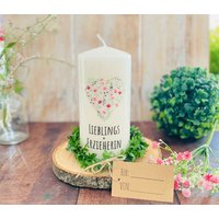 Personalisiertes Geschenk Abschied Kita Kerze Lieblings Erzieherin Blumenherz Lieblingserzieherin Erke6 Personalisiertes Geschenk Abschied Kita Kerze Lieblings Erzieherin Blumenherz Lieblingserzieherin Erke6 von Villarosalotta