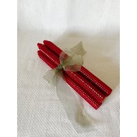 Rote Handgemachte Bienenwachs-Kerzenhalter, Weihnachtskerzenhalter, Reine Bienenwachs-Handgerollte von VinsarStudios