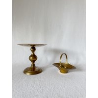 Vintage Messing Einzelkerzenhalter, Sammlerstück Aus Massivem Messing, Stumpenkerzenhalter, Messingteekerzenhalter Korb Made in India Home von VinsarStudios