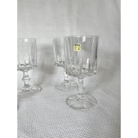 Vintage Set Von 4 Cut Crystal Weingläser "Barware Stemware Glass Wasserglas Sammlerstücke Glaswaren Made in Italy 24% Bleikristall Vintage Set Von 4 Cut Crystal Weingläser "Barware Stemware Glass Wasserglas Sammlerstücke Glaswaren Made in Italy 24% Bleikristall von VinsarStudios