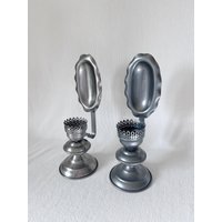 Vintage Silber Kerzenleuchter, Metall Primitive Volkskunst, Wanddekoration, Paar Alte Kerzenhalter An Der Wand Hängen von VinsarStudios
