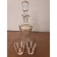 Antiker Verzierter Barware-Dekanter Mit Stopper-Set Von 3 Bechern Goldrand/Schnaps-Dekanter Schnapsgläsern von VintAgeandMore7