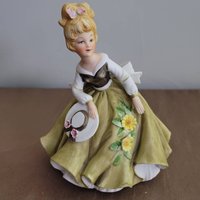 Mädchen Figur Porzellan Geschenk Handwerk Taiwan von VintAgeandMore7