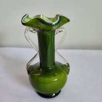 Vintage Handgemachte Vase Waldgrün Kunst Glas Doppelgriff von VintAgeandMore7