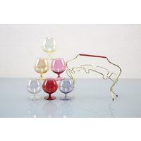 50Er Jahre Cognac Gläser Vintage 6 Stück Mit Tragbarer Halter Aus Bestem Material Rockabilly Generation Bar 50Er Jahre Cognac Gläser Vintage 6 Stück Mit Tragbarer Halter Aus Bestem Material Rockabilly Generation Bar von Vintage4Moms