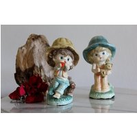 Keramik Figuren Zauberhafte Handarbeit Set 2 Stück Mädchen Und Junge Vitrinen Figur Garten von Vintage4Moms