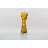 Mid Century Ingrid Gläser Vase in Einem 60Er Jahre Design Tischdekoration Aus Glas Gelb von Vintage4Moms