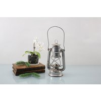 Mid Century West German Öllampe Ohne Glasschirm Petroleum Lampe Home Dekor Rockabilly Generation Bat Fledermaus Nr 158 Sturmlampe Laterne von Vintage4Moms