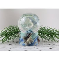 Schneeball Schneekugel Wasser Weihnachtskugeln 80Er Jahre Dekoration Tischdekoration Glas Kugel Weihnachtsmann von Vintage4Moms