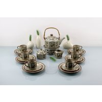 Tee Service Set Keramik Porzellan 22 Teile Für 6 Personen 70Er Jahre Kaffee Tee Service Set Keramik Porzellan 22 Teile Für 6 Personen 70Er Jahre Kaffee von Vintage4Moms