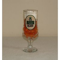 Vintage Bar Dekoration Bierglas Gefüllt Mit Süßem Lustiges Geschenk Your Beer Glass von Vintage4Moms