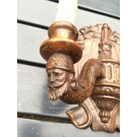 Figural Geschnitzte Holz 2-Light Wandlampe Figural Geschnitzte Holz 2-Light Wandlampe von VintageArtDesignShop