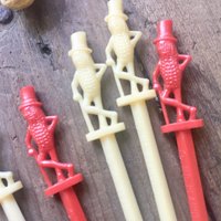 Vintage Mr Peanut Swizzle Sticks 8Er Set von VintageAtticOddities