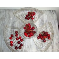 Vintage Klarglas Untertassen Kleine Glasteller - 4Er Set Vintage Klarglas Untertassen Kleine Glasteller - 4Er Set von VintageAvangardShop