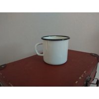 Alte Emaillierte Tasse, Rustikale Küchendeko von VintageBulgariaBG