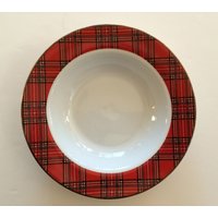 Kariertes Weihnachtsgeschirr - Schöne Karierte Schüssel Pacific Rim Tartan Karo Rot Grün 9 Verfügbar Schön Für Den Feiertagstisch Preis Pro Kariertes Weihnachtsgeschirr - Schöne Karierte Schüssel Pacific Rim Tartan Karo Rot Grün 9 Verfügbar Schön Für Den Feiertagstisch Preis Pro von VintageByBeth