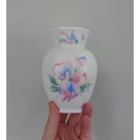 Little Sweetheart Aynsley 5" Chelford Vase Porzellan Made in England Muster Sammlerstück Vintage von VintageByThomas