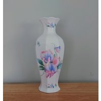Little Sweetheart Aynsley 9" Chatsworth Vase Porzellan Made in England Pattern Collectable Vintage von VintageByThomas