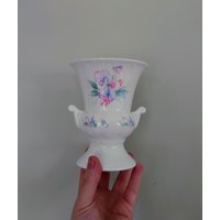 Little Sweetheart Aynsley Sockel Vase Porzellan Made in England Muster Sammler Vintage von VintageByThomas