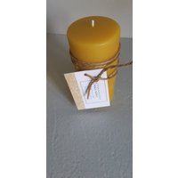 Bienenwachs Stumpenkerze Handgegossen Bienenwachs Stumpenkerze Handgegossen von VintageCandleAndCone