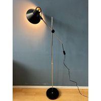 Vintage Verstellbare Schwarze Stehlampe Im Stil Von Hoogervorst von VintageChampignon