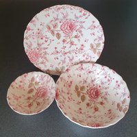 Johnson Bros Rose Schintz Schalen Und Teller | 3 Made in England, Pink Roses von VintageDeBlijeEkster