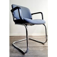 Comforto Freischwinger Stuhl Vintage Büro Schreibtisch Blau Grau Made in Italy von VintageDealersHH