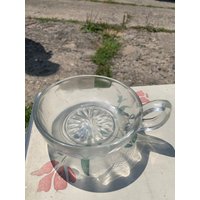 Vintage Kolonialer Klarer Pressglas-Windelteller Mit Starburst-Design in Der Mitte von VintageEmporium17