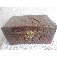 Vintage Schmuckschate/Schöne Schnitzbox Nähbox Aufbewahrungsbox Dekorative Truhe Mit Schönen Schnitzereien von VintageEuropeanFinds