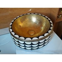 Handgefertigtes Unlackiertes Messing Waschbecken Knochen Und Resin Inlay, Rundes Gefäß von VintageFaucets