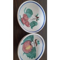 Aus Frankreich Importiert - Vintage Handbemalte Schalen von VintageFindsBotique