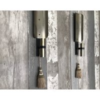 Vintage Wandkerzenhalter Mit Quasten, 2Er Set, Metall Kerzenhalter, Metallzubehör, Ausgefallene Mid Century Wohnkultur, Bettzubehör von VintageForModern