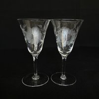 2 Vintage Cornflower Etched Optic Paneled Flared Rim 3, 5 Unzen Stiel Likör Gläser von VintageGlassFindsCo