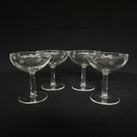 4 Vintage Classic Geätztes Glas 5Oz Champagner Cocktail Coupes - Retro Barware von VintageGlassFindsCo