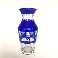 Auffallende Vintage Kobaltblaue Schliff Bis Klar Kristall Vase von VintageGlassFindsCo
