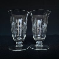 Paar Vintage Etched Flared Rim Footed 5 Unzen Cordial Cocktailgläser - Retro Barware von VintageGlassFindsCo