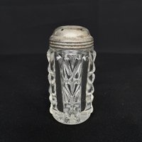 Rarität - Antiker Glas Zuckerstreuer Mit Metalldeckel Tarentum C1890Er Jahre von VintageGlassFindsCo