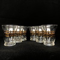 Set Von 6 Vintage Klarglas Mit Gold Streifen European Style | Stemless 4Oz Cocktail Likör Weingläser von VintageGlassFindsCo