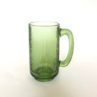 Vintage 13 Unzen Avocado Grün Glas Stein Tankard Becher - Retro Barware von VintageGlassFindsCo