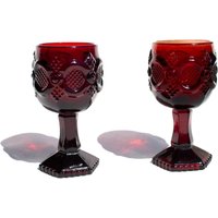 Set Mit 10 Vintage Avon Cape Cod Ruby Cordial Gläsern, Kollektion, Schnapsgläser, Rotes Glas Und Gläser von VintageHomeBodega