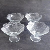 Vintage Glass Ice Cream Bowls/4x Dessert Bowls/ Italy/ 1970S Vintage Glass Ice Cream Bowls/4x Dessert Bowls/ Italy/ 1970S von VintageHomeMoments